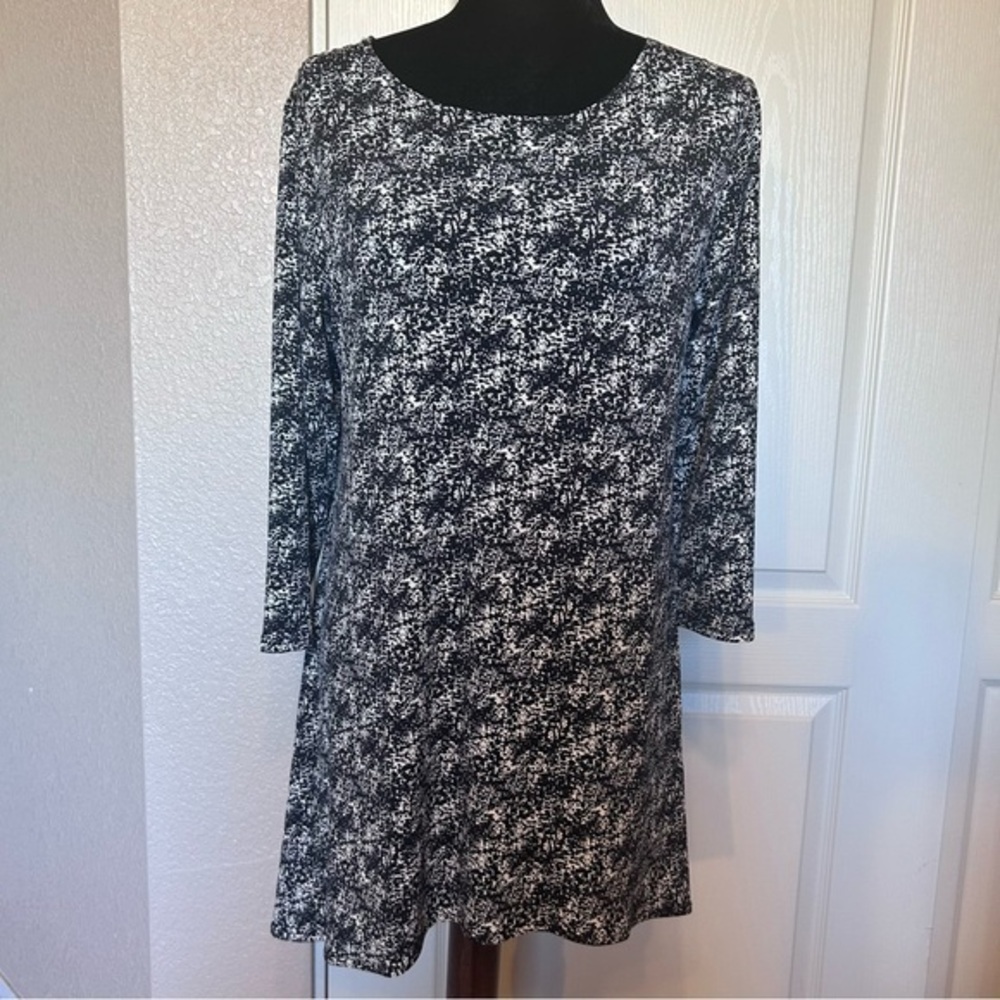 Alfani Black and White 3/4 Sleeve Swing Hemline Blouse‎ Shirt Size Large